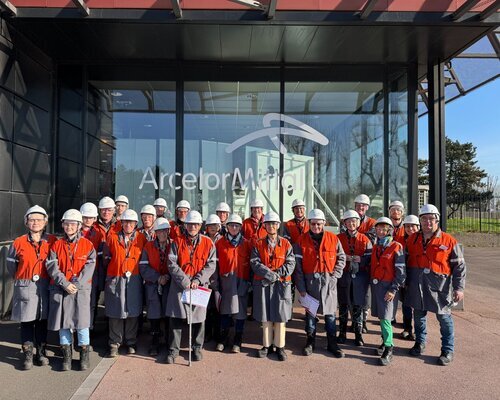 Les -	14 élèves de seconde professionnelle Maintenance Industrielle ainsi que 31 élèves de première Bac Pro Maintenance et 4 élèves de première Bac Pro Usinage pour Dunkerque