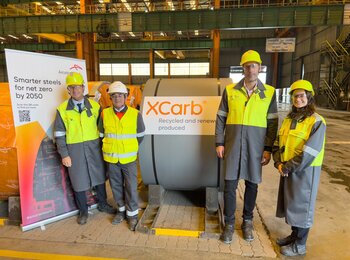 Schneider Electric s'associe à ArcelorMittal pour réduire l'impact environnemental de ses produits grâce à un acier à faibles émissions de carbone 